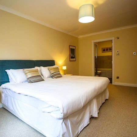 Turnberry Apartments Zimmer foto